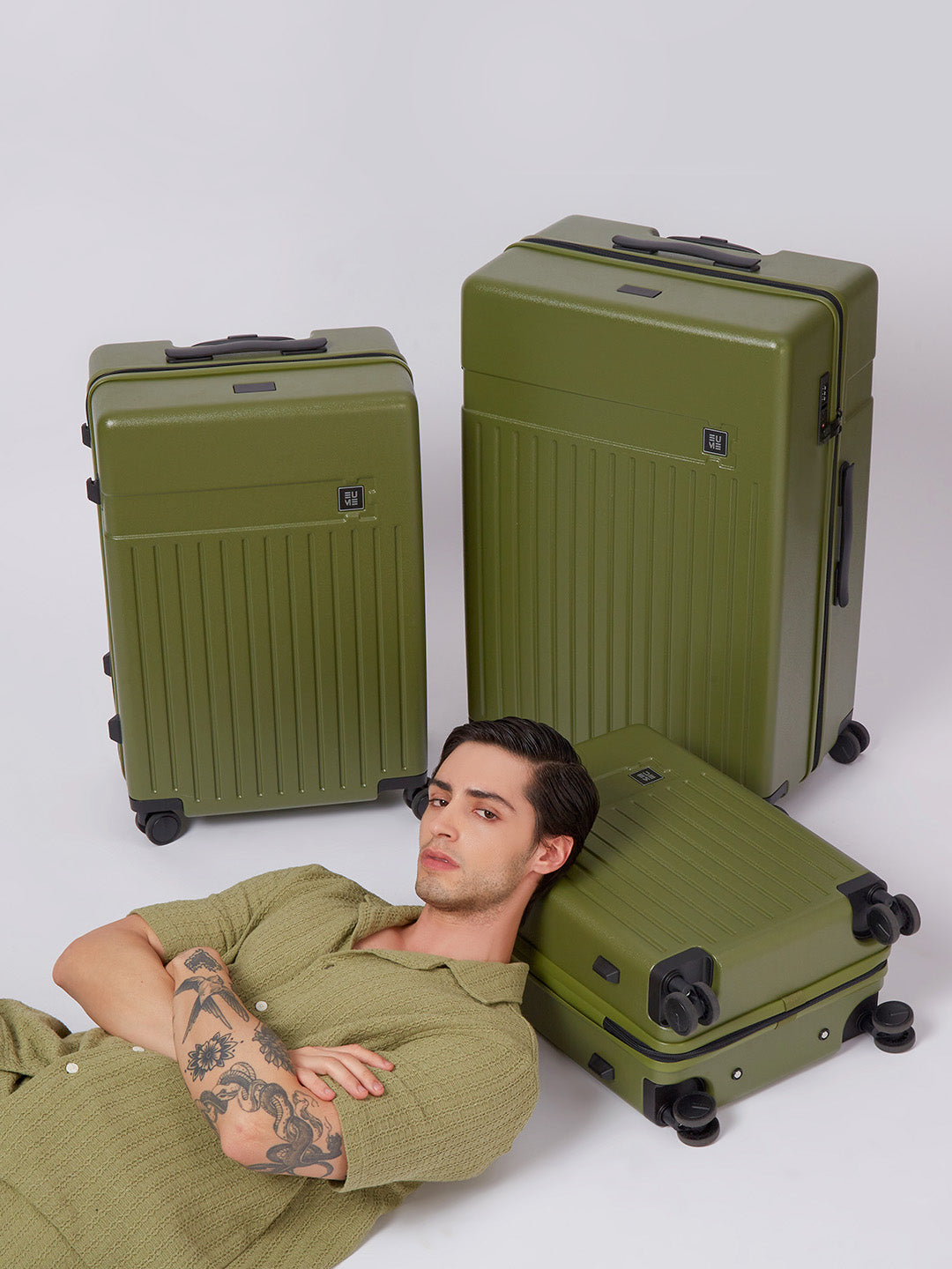 Classic Check-In Medium