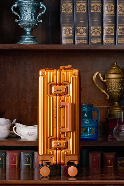 Aluminium Silver Cabin