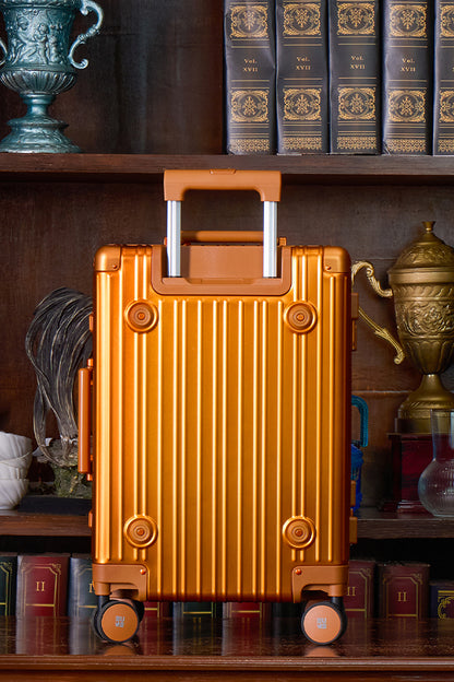 Aluminium Silver Cabin