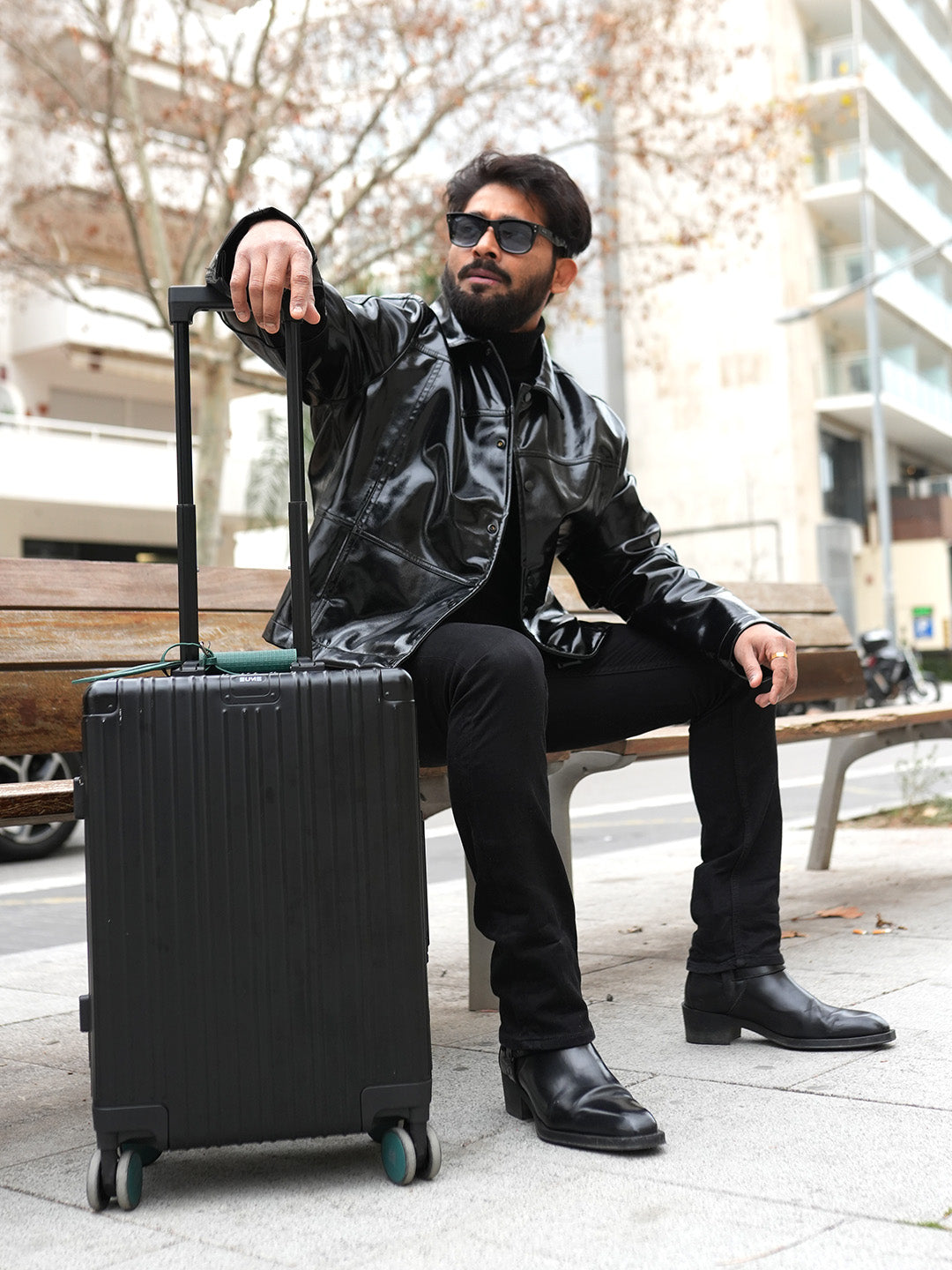 Aluminium Black Cabin