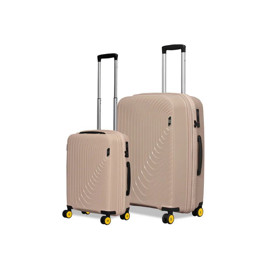 Wanderer Check-In Medium suitcase set in stylish beige color.