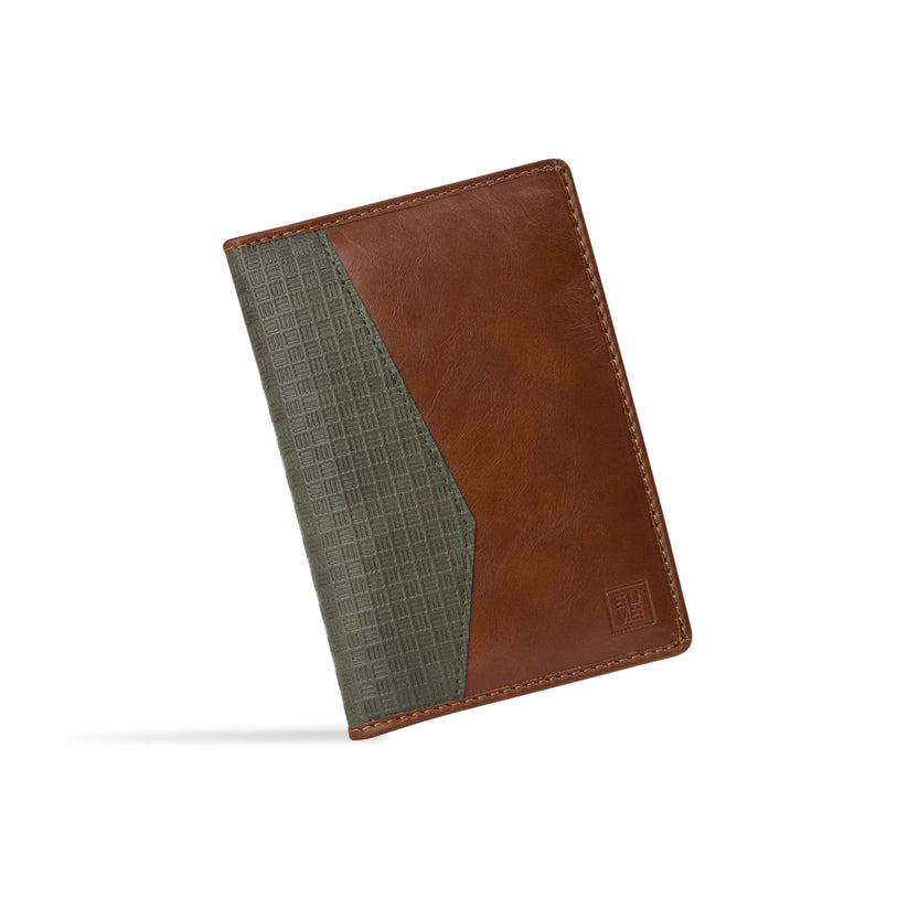 EUME Nova Passport Holder Rustic Green