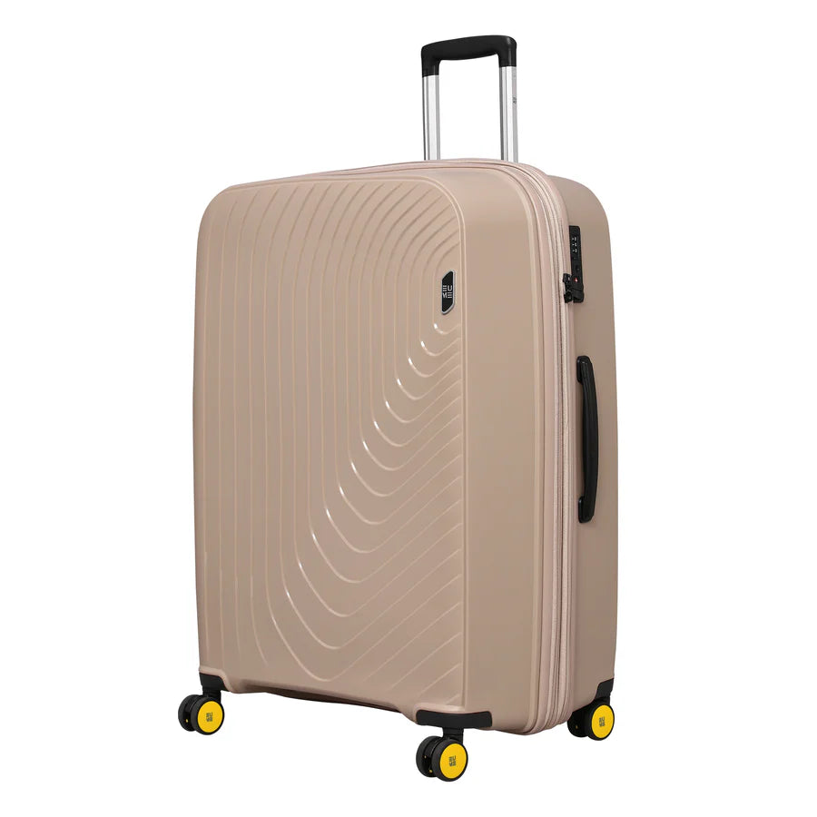 Wanderer Set of 3 stylish luggage in beige color.