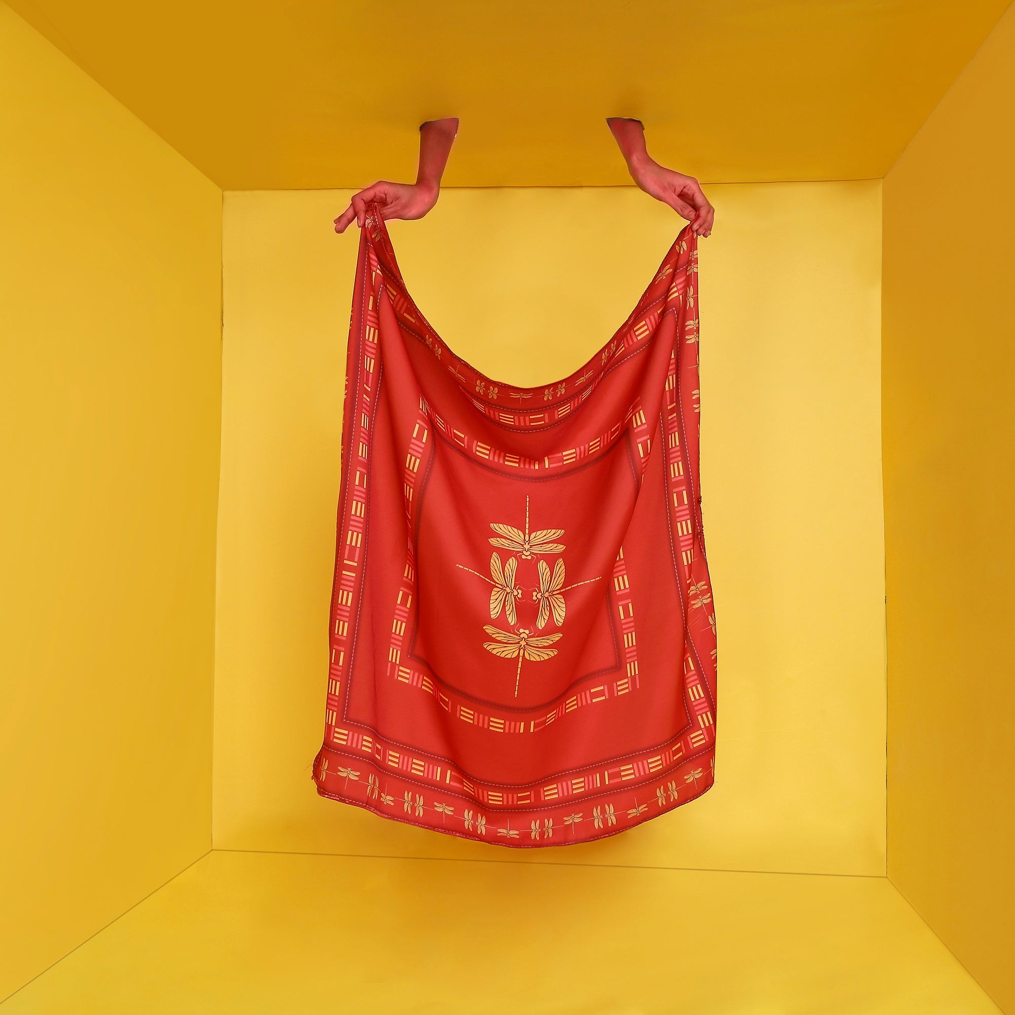 EUME Ether Scarf
